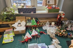KIERMASZ ŚWIĄTECZNY NA RZECZ HOSPICJUM
